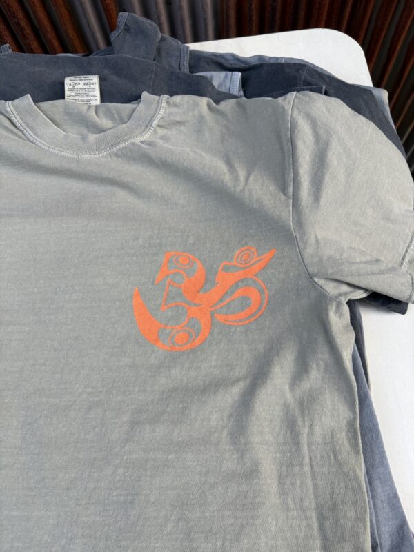 OM eyes 半袖 Tee
